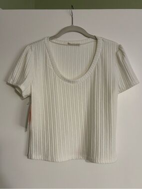 NWT Cropped Scoop Neck Charlotte Avery Top